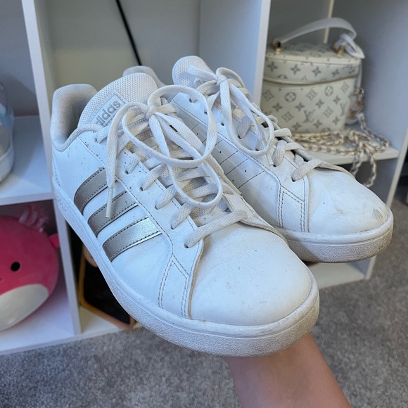 white Adidas Sneakers - Picture 2 of 3